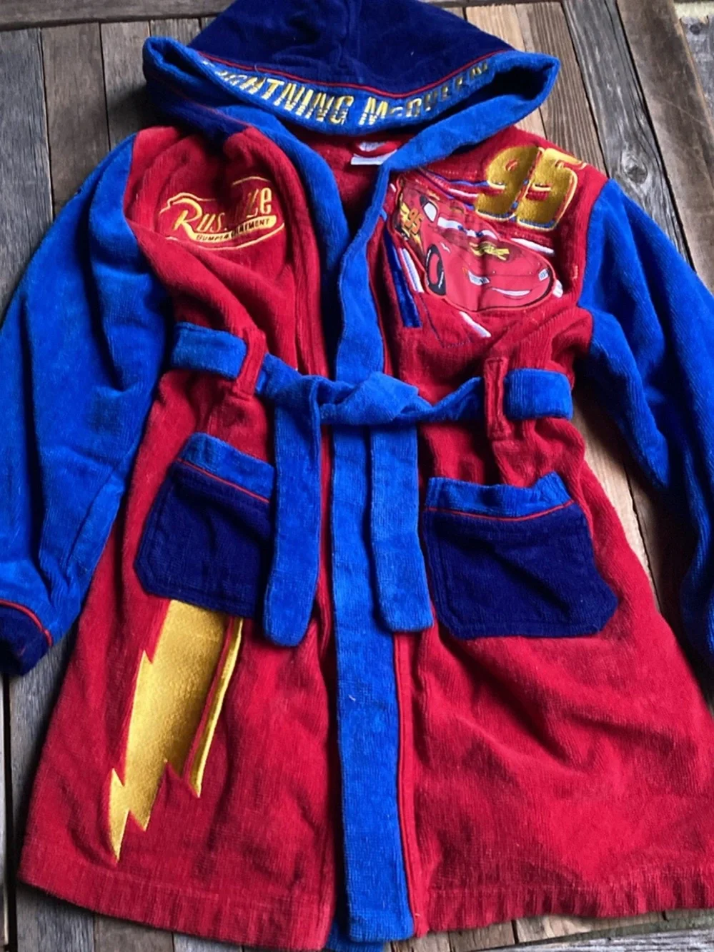 Disney Cars Red, Blue & Yellow Lightning McQueen Hooded Robe